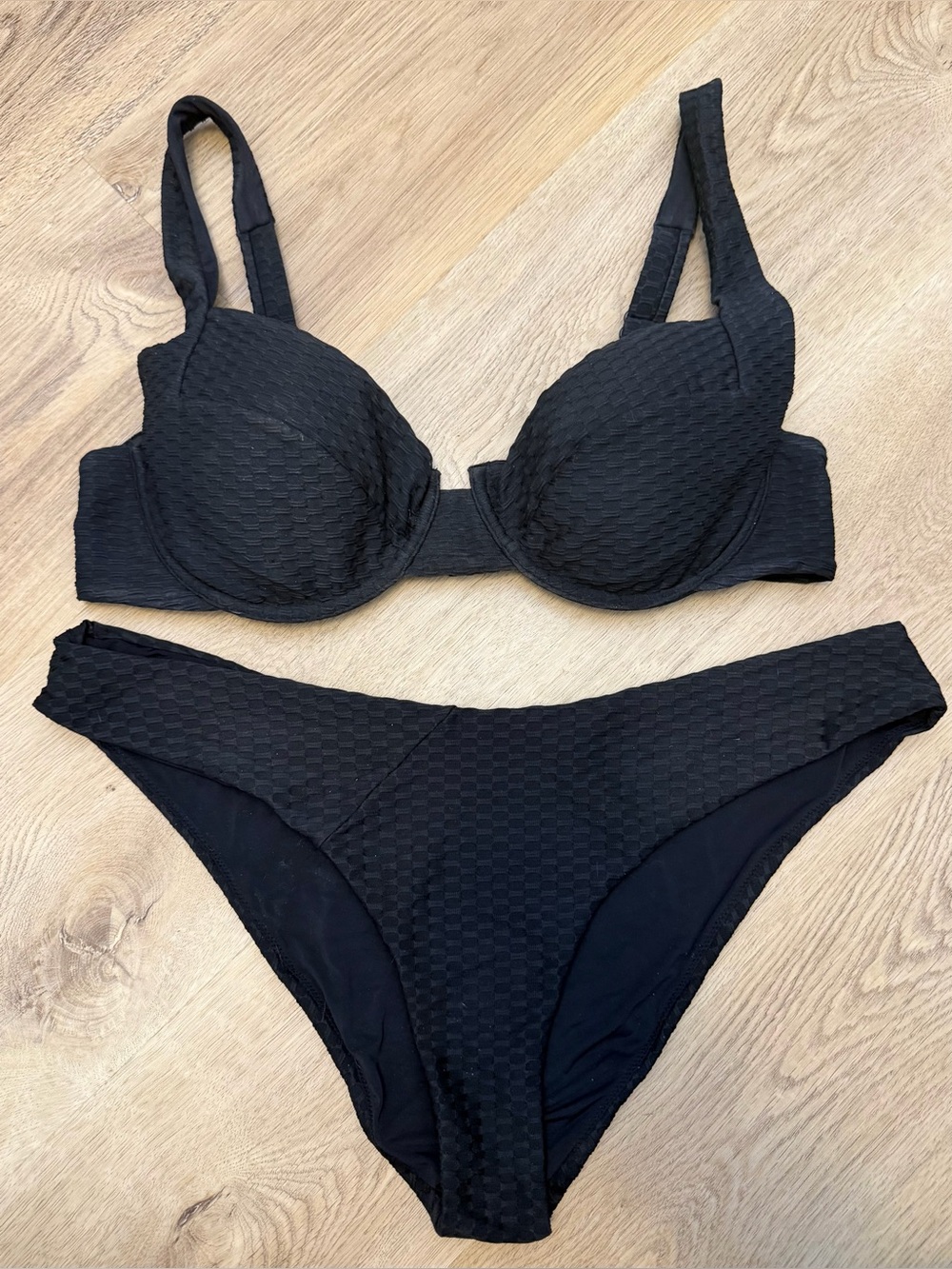 Women’s Black Textured Bikini Set